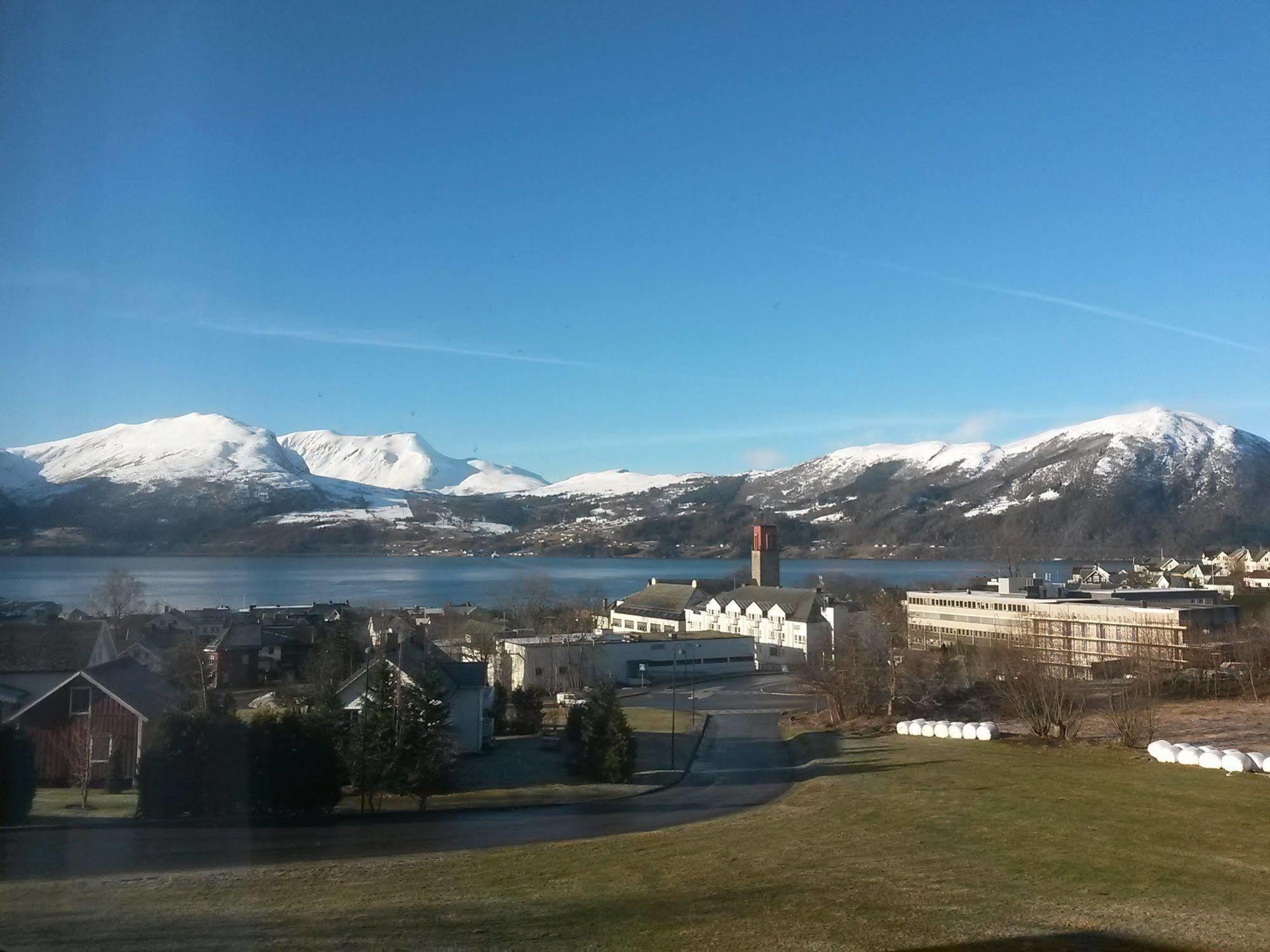 Volda Turisthotell Extérieur photo